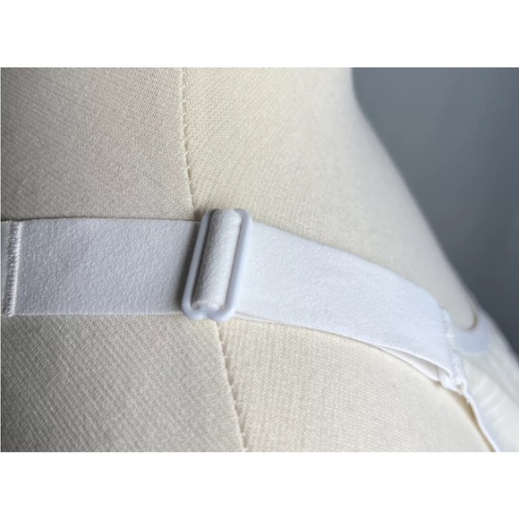 Victoria's Secret The Player Racerback Sports Bras Lot of 2 Both Sz L Red/White - Picture 3 of 11